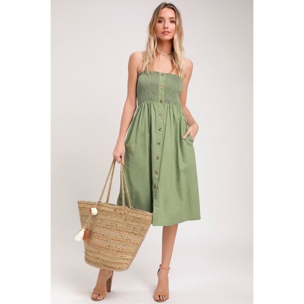 NWT Lulu’s Made To Love Sage Green Smocked Dress